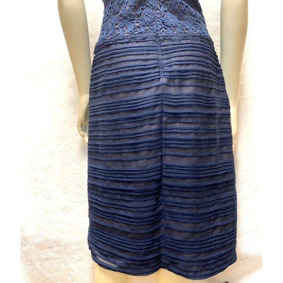 Tadashi Shoji Navy Chiffon Pleated V-Neck Sheath Dress Size 8 Style‎ OC353M - Picture 10 of 11
